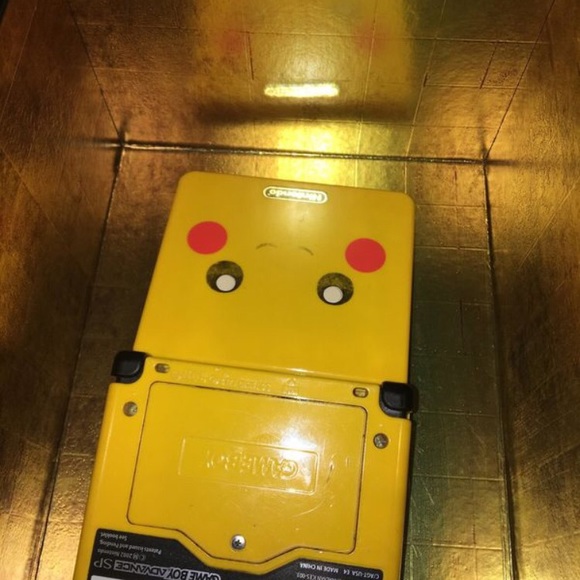 Limited edition Pokémon gameboy - Picture 3 of 5